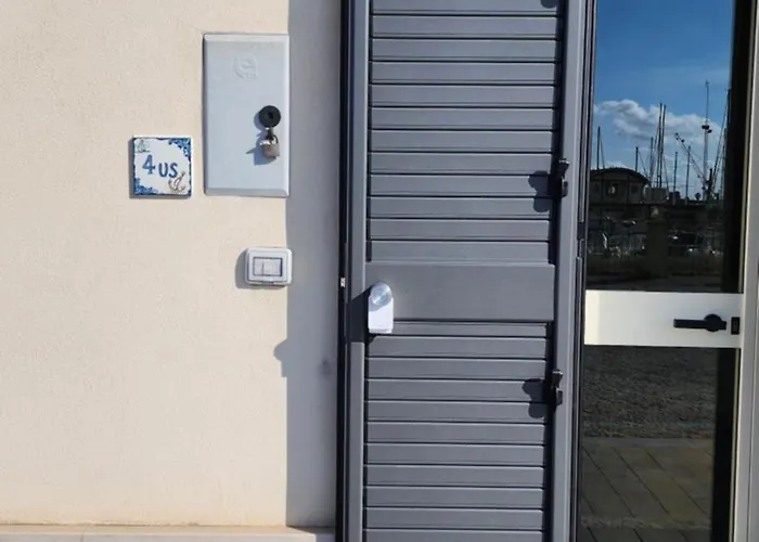 4us: A Cosy Glamour On The Sea 4you! *