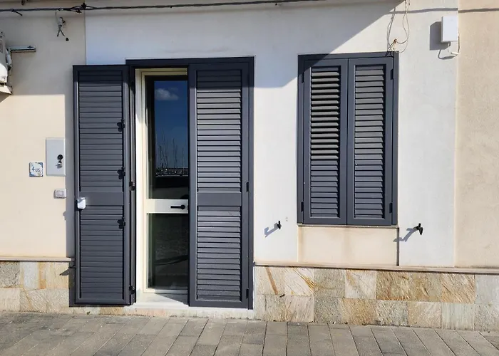 公寓 4us: A Cosy Glamour On The Sea 4you!